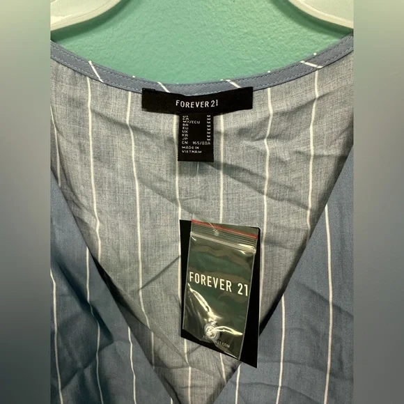 Forever 21 - Picture 3 of 4